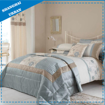 4 PCS Satin Bedding Comforter (conjunto)